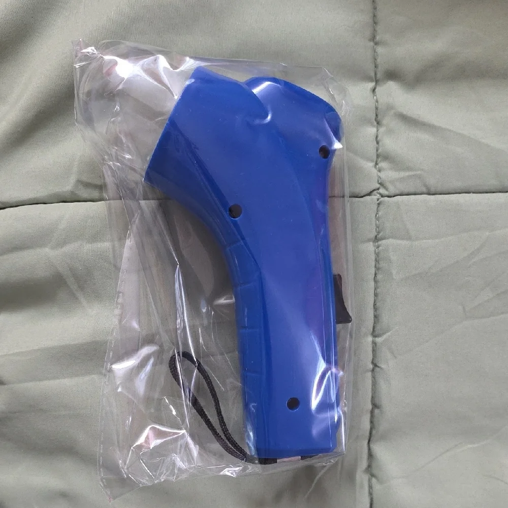 Premier Finds Blue Pet Treat Launcher